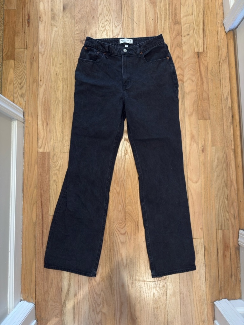 Abercrombie 90s High Rise Relaxed Jean